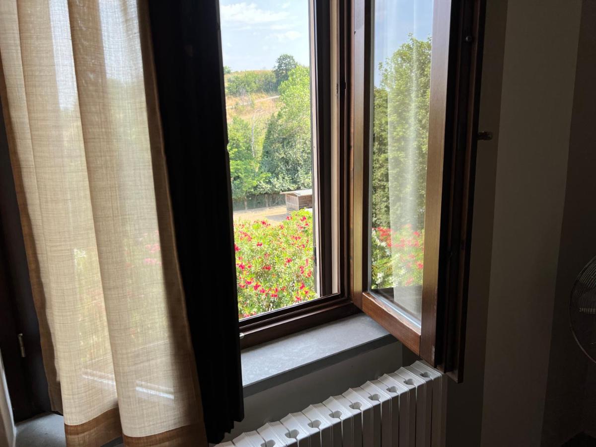 Country House Western Club Sant'Omero エクステリア 写真
