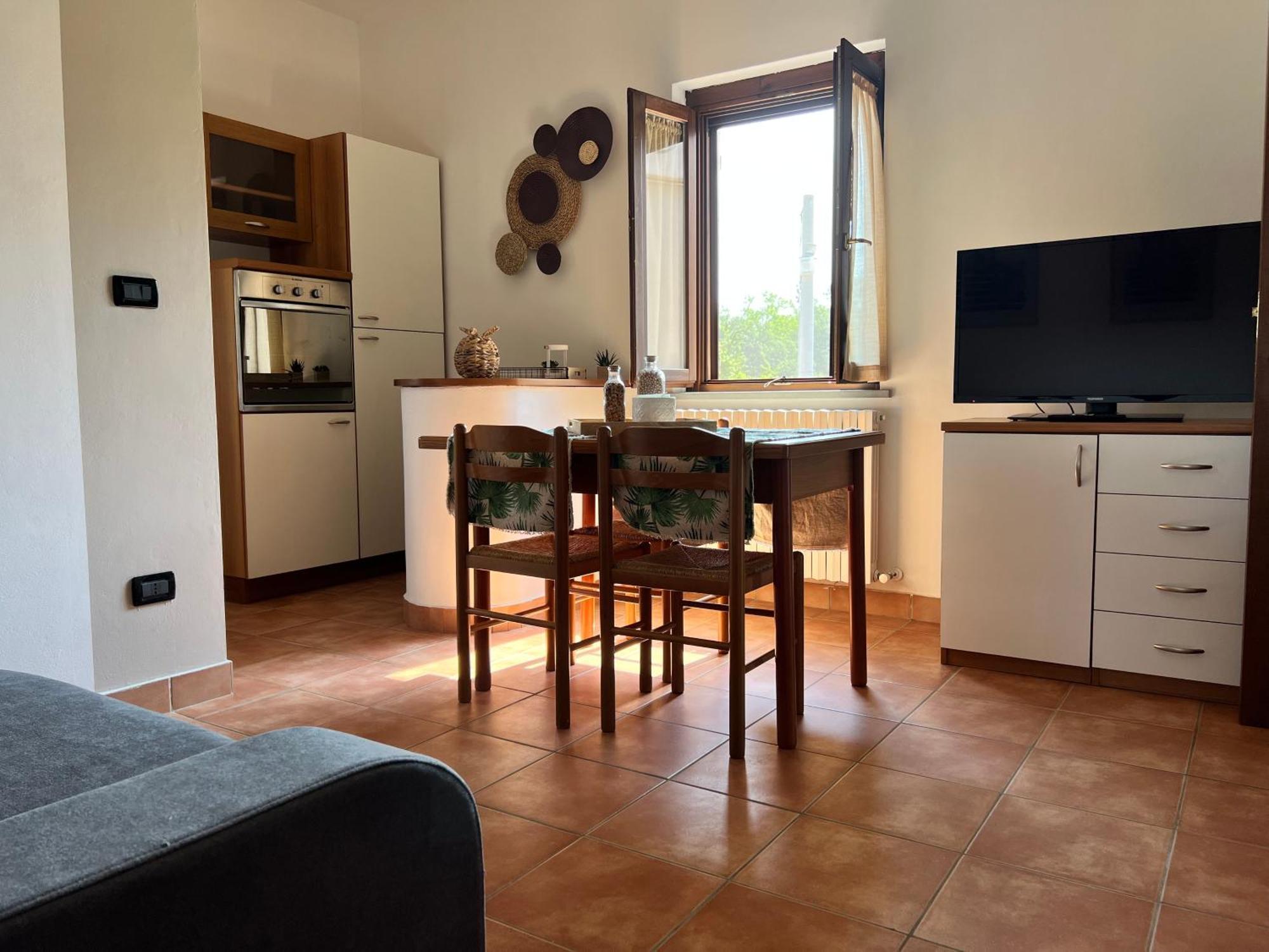 Country House Western Club Sant'Omero エクステリア 写真
